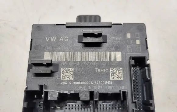Audi A8 S8 D4 4H Door control unit/module 4H0959793S