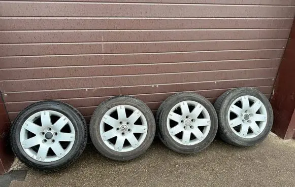 Volkswagen PASSAT B5.5 R16 alloy rim 3B0601025L