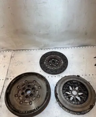 Volkswagen Golf V Clutch set kit 123042610