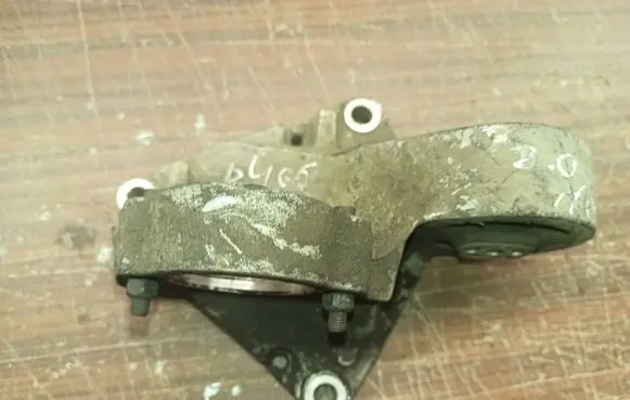 Citroen C5 Driveshaft support bearing bracket 9630604180