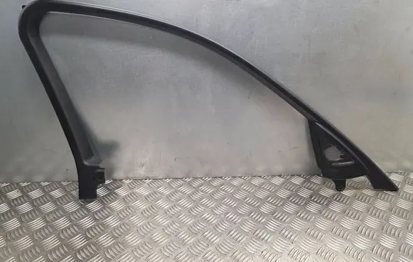 BMW 3 F30 F35 F31 Front door glass trim molding 7259383 08245000 141218