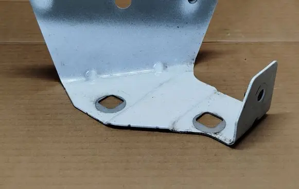 Renault Trafic III (X82) Fender mounting bracket 47903R 910747903R 9107