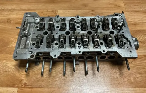 Opel Insignia A Engine head 55571949