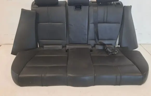 BMW X3 E83 Rear seat 3330011