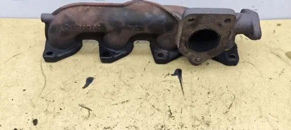 BMW 1 E81 E87 Exhaust manifold 7797389