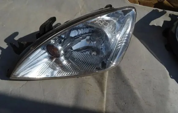 Mitsubishi Lancer Headlight/headlamp