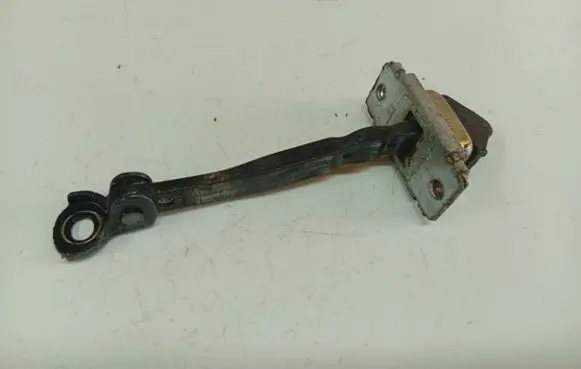 Mazda 3 II Rear door check strap stopper