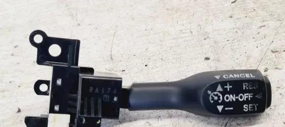 Toyota Corolla Verso AR10 Cruise control stalk 18A174