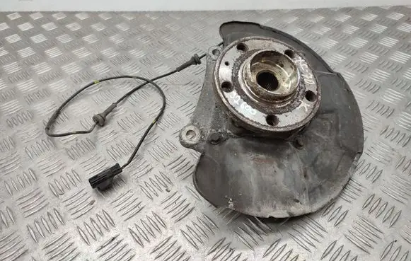 Volvo XC70 Front wheel hub