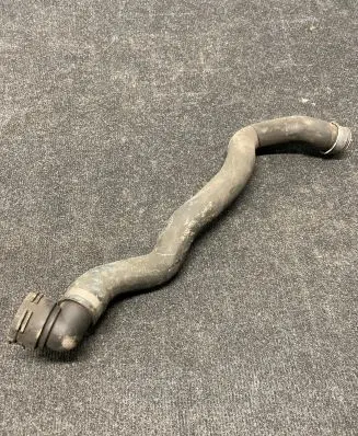 Mercedes-Benz S W222 Engine coolant pipe/hose A2225010093