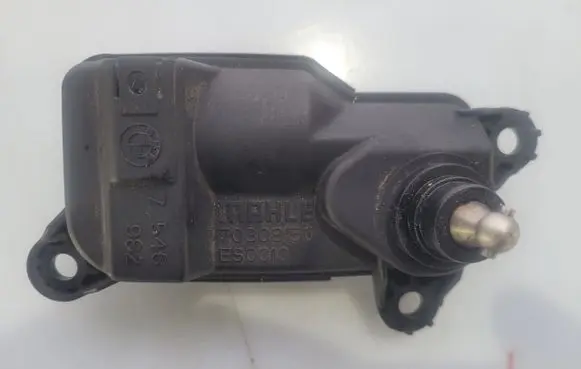 BMW 1 E82 E88 Intake manifold 7546982