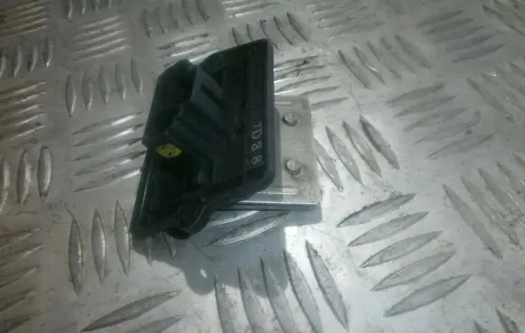 Mazda 323 F Heater blower motor/fan resistor hb151rc1m