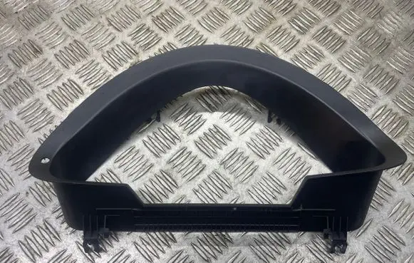 Mercedes-Benz E W211 Dashboard trim A2116890439 P0081619