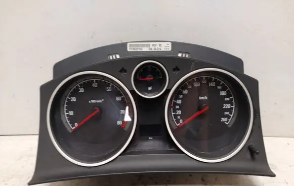 Speedometer (instrument cluster)