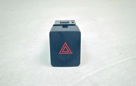 Nissan Qashqai Hazard light switch 51009T