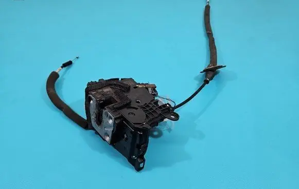 Renault Clio IV Front door lock 805033000R IMPRK1483509
