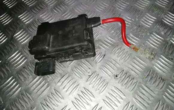 Volkswagen Transporter - Caravelle T4 Fuse module 7D0937550B 7D0937509