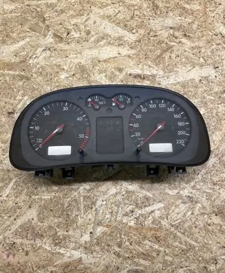 Volkswagen Golf IV Speedometer (instrument cluster) 0263611024 1J0919881D 00790812608046