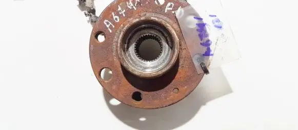 Opel Astra G Front wheel hub