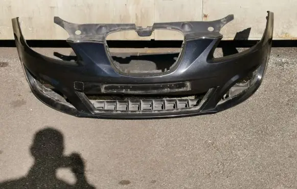 Seat Leon (1P) Front bumper 1P0807221M