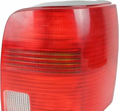 Volkswagen PASSAT B5 Rear/tail lights 3B9945112G