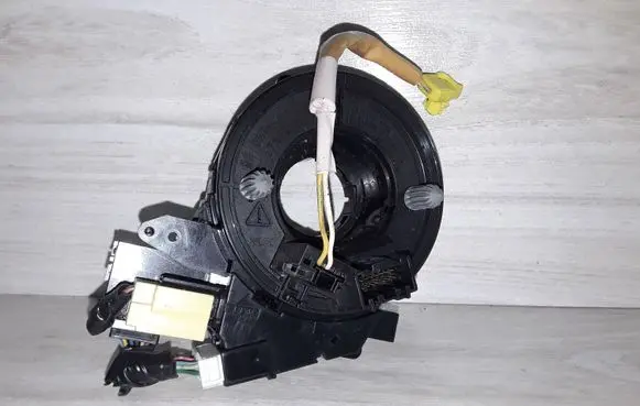 Mazda 3 II Airbag slip ring squib (SRS ring) J41H9N1319