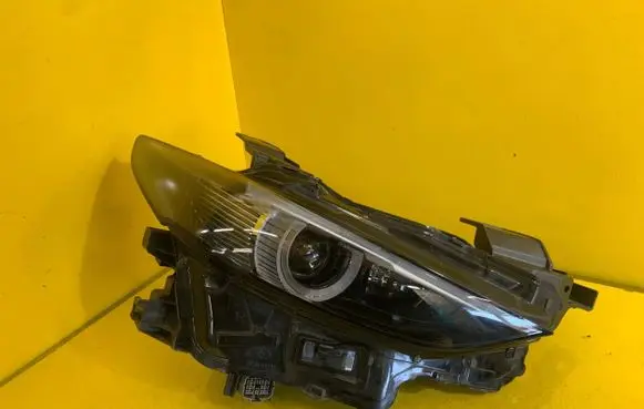 Mazda CX-30 Headlight/headlamp DGL2-67890