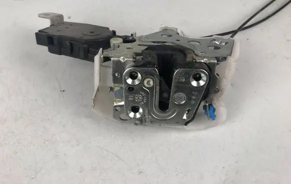 Subaru Forester SG Front door lock