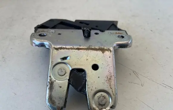 Audi A4 S4 B8 8K Tailgate/trunk/boot lock/catch/latch 4F5827505D