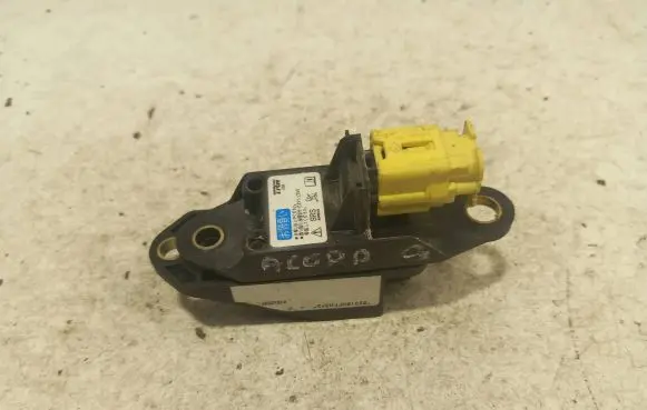 Honda Accord Airbag deployment crash/impact sensor 77970SEDC820M1 G0XS29KM4