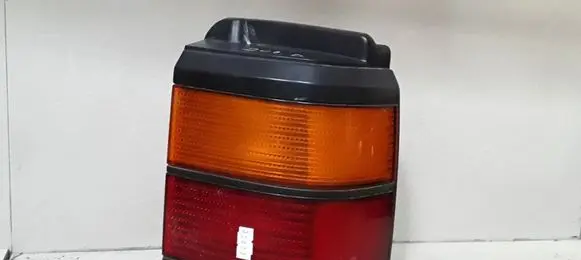 Volkswagen PASSAT B3 Rear/tail lights 333945112 333945257