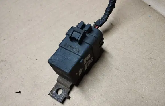 Chrysler Sebring (JS) Other relay 56007078