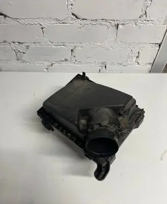 Ford Bronco Air filter box JX619600FA