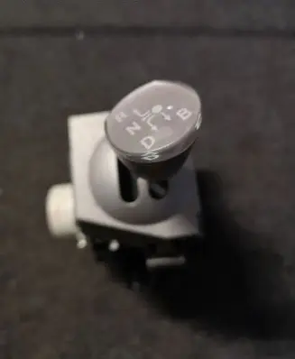Toyota Prius (NHW20) Gear shifter/selector