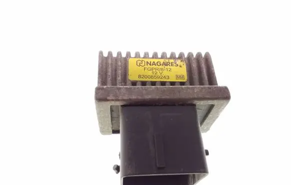 Renault Master III Glow plug pre-heat relay 8200859243