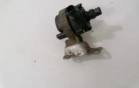 BMW X3 F25 Electric auxiliary coolant/water pump 7643949