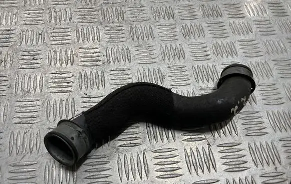 Mercedes-Benz E W212 Engine coolant pipe/hose