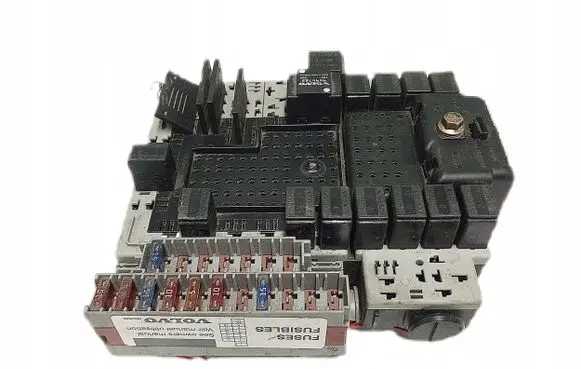 Volvo S60 Fuse module 9401802