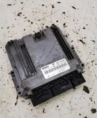 Renault Megane III Engine control unit/module 237102460R 130406 1039S55217