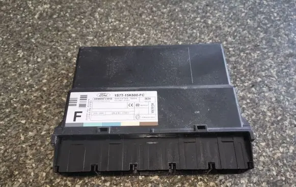 Ford Focus Comfort/convenience module 1S7T15K600FC