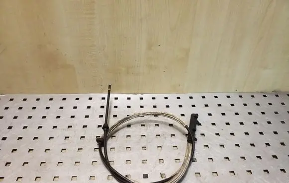 Volkswagen Touareg I Engine bonnet/hood lock release cable 7L6823535C