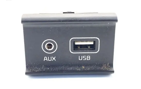 KIA Optima USB socket connector 96120D4500