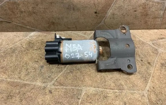 Mercedes-Benz GLE (W166 - C292) Seat adjustment motor 966072