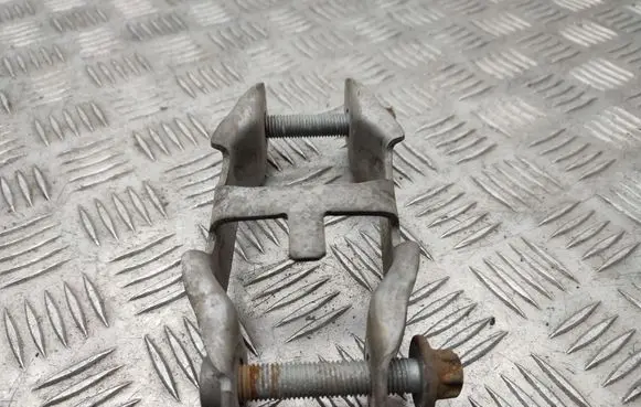 Other front suspension part