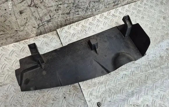 Opel Meriva B Radiator trim 13445115