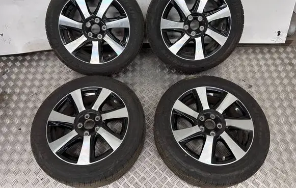 Toyota Prius+ (ZVW40) R17 alloy rim 