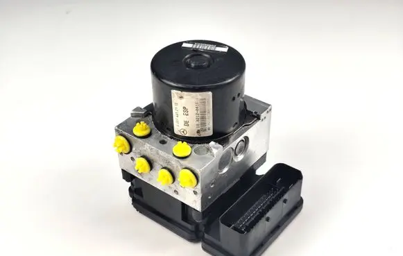 Mercedes-Benz C W204 ABS Pump A2044312012 10021204164 A2049012500