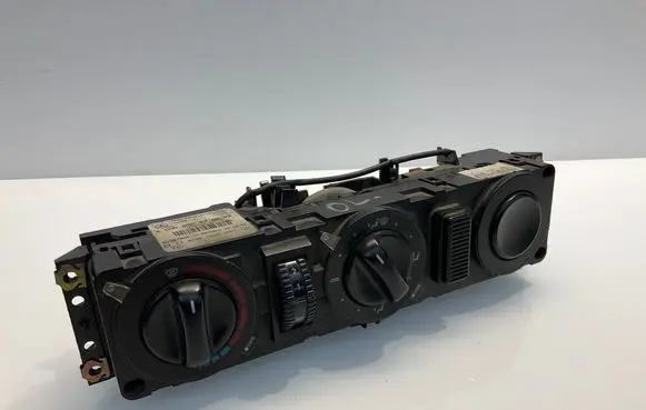 Mercedes-Benz Sprinter W901 W902 W903 W904 Climate control unit A0008306285 5HB00805702 ZGS004Q17