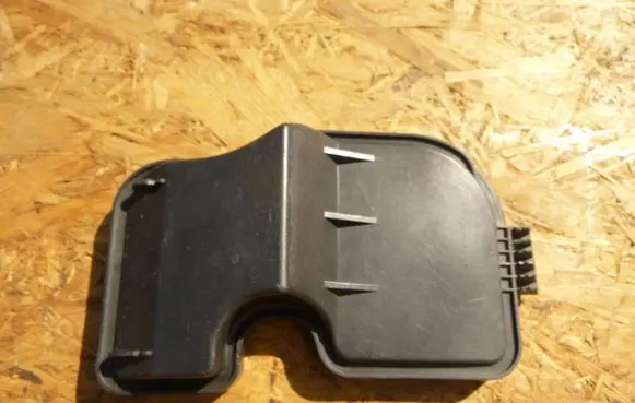 Fiat Punto (188) Headlight/headlamp dust cover 205957