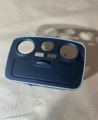 Hyundai Sonata Glove box central console 847423K000